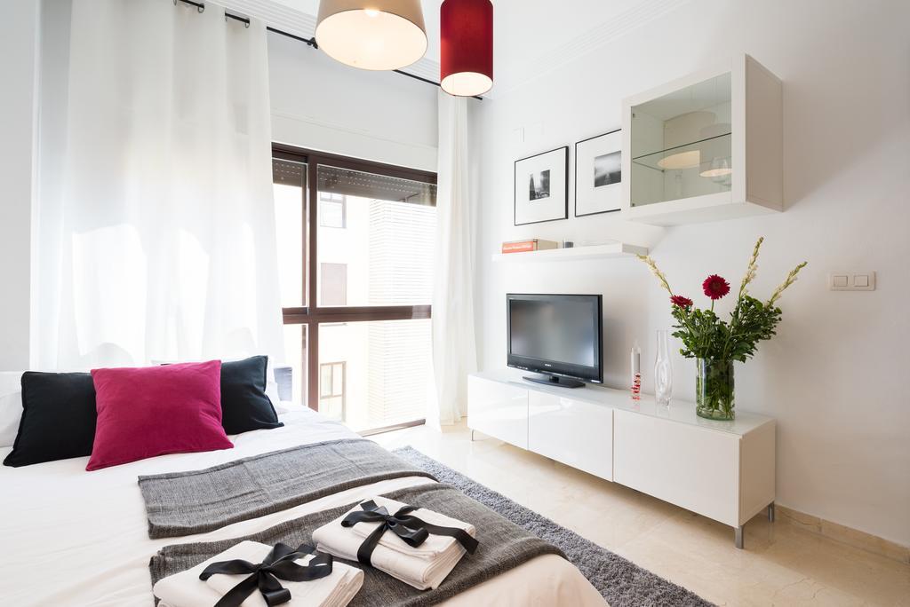 Colon12 Urban Apartment Málaga Extérieur photo